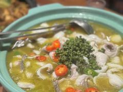 -重庆鸡公煲·青锅花椒鱼(牡丹江路店)