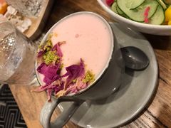 Rose&nbsp;tea&nbsp;latte-FLOVIE FLORIST CAFE