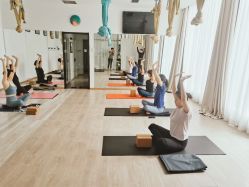 -一伽瑜伽·普拉提