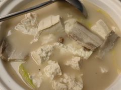 豆腐汤-悦湖公馆