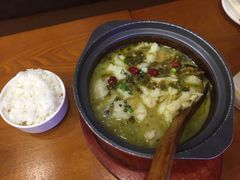 -周鱼小馆石锅酸菜鱼(活力汇店)