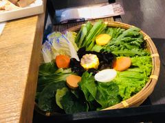 -尚尚仙·酸汤猪手·猪肚鸡火锅(华联万柳购物中心店)