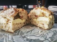 招牌三角芝士面包-Juicy Bakery(大学路店)
