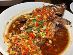 香煎鲫鱼-费大厨辣椒炒肉(万家丽一店)