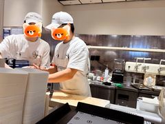 -HOT CRUSH趁热集合·现烤面包(上海环球港店)