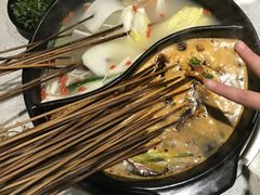 -钢管厂五区小郡肝串串香(蜀都万达店)