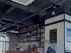 大堂-LENBACH兰巴赫西餐啤酒坊(大连东港店)