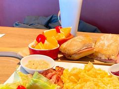 -必胜客(欧亚卖场店)