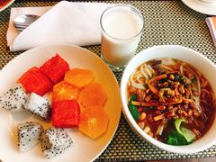 -南湖名都·景湖轩全日制餐厅·海鲜自助·东南亚风味·临湖而食