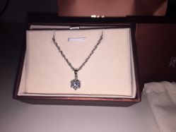 -威德钻石-克拉钻大本营(南京东路店)