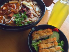 -三千粉牛肉米粉(来客茂店)