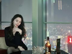 景观位-南宁那莲豪华精选酒店-云霄酒廊·80楼高空城景酒吧