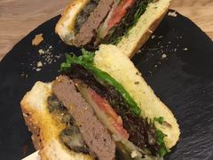 -HIGH FIVE哈福手工汉堡(桂林路店)