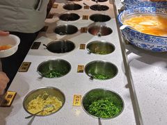 -乡土黄·鲜牛肉火锅·小龙虾(兴业街店)