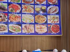 大堂-名超海鲜烧烤大排档