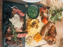-Mark&Mars Restaurant