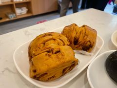 -李与白包子铺(桐梓林店)