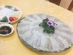 -官塘陈记鱼生·潮汕砂锅粥·牛肉火锅(潮枫路总店)