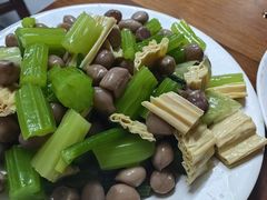 -宝瑞门钉肉饼店