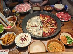 -萍姐火锅·公路夜市(武汉首店)