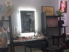 -ME觅妆·定制美妆·彩妆私教(菱角湖店)