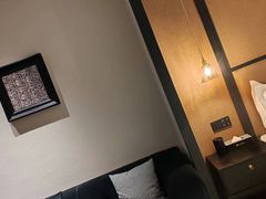 -万泊酒店(长沙五一广场国金中心店)