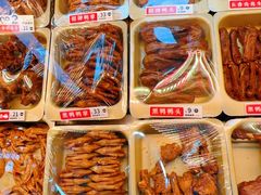 -绝味鸭脖(龙阳路生活广场店)