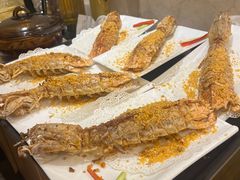 -榕树下海鲜馆(坪山路店)