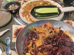 -路边边.炒菜烧烤.音乐餐厅(良乡长虹店)