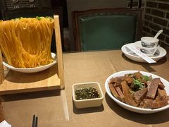 -东口码头·烧鸽子·鱼头泡饼·地方菜(金鹰悦城店)