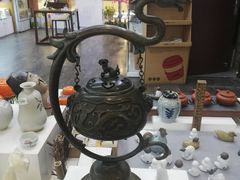 -新华书店(泉城路店)