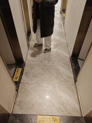 -蓝调造型·烫发·染发