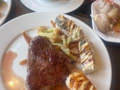 -大中华希尔顿酒店-念自助餐·嗨啤·小龙虾