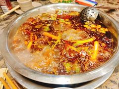 -肖肖酸萝卜鱼火锅(总店)