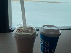 -抱抱地球咖啡馆(国家海洋博物馆店)