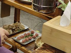 -贵厨酸汤牛肉(花果园国际中心店)