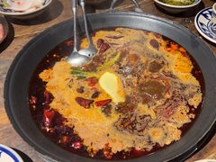 -旧街市鲜货老火锅(大光路店)