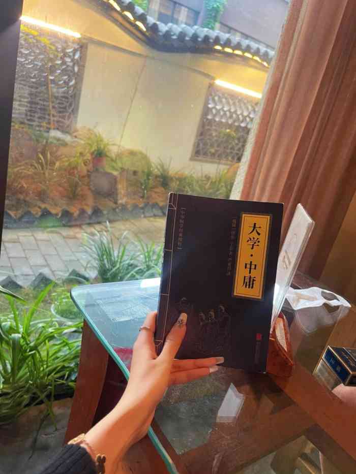 素心茶房(曲江旗舰店)-"环境很雅致的一家餐厅,经营素食和茶品,位.