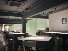 -穹六人间 people 6(岳阳路店)