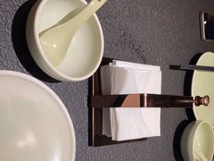 -蝴蝶里·粤菜·点心(滨江龙湖店)