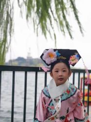 -初见美妆造型工作室