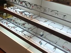 -LensCrafters亮视点·OAKLEY精选(静安嘉里中心店)