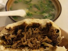 -烤鸭肉夹馍鸭汤店