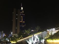 -UNI UNI(环亚凯瑟琳店)