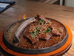 招牌田园火焰牛肋骨-蜜桃餐厅·伴山(湖滨商业街店)