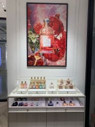 -法国娇兰精品店