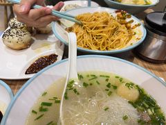 -小杨生煎(杭州东站店)