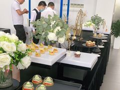 -奔驰上海利星(七宝店)