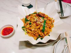 干炒牛河-悦得闲广式点心茶楼(蓝鲸世界店)