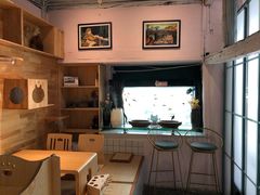 -喵屿·大理花园猫咖